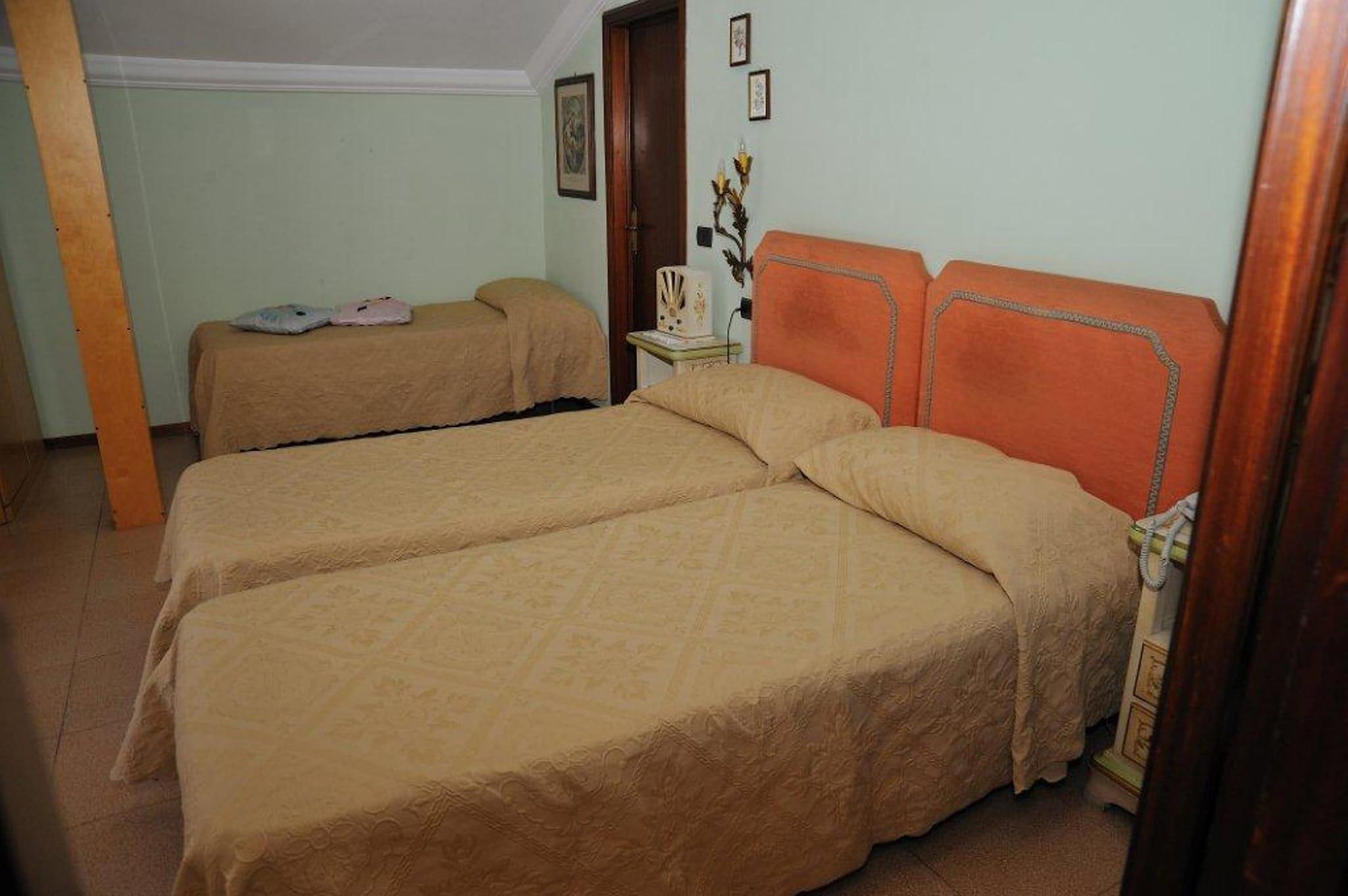 Hotel Savona Montecatini-Terme Esterno foto