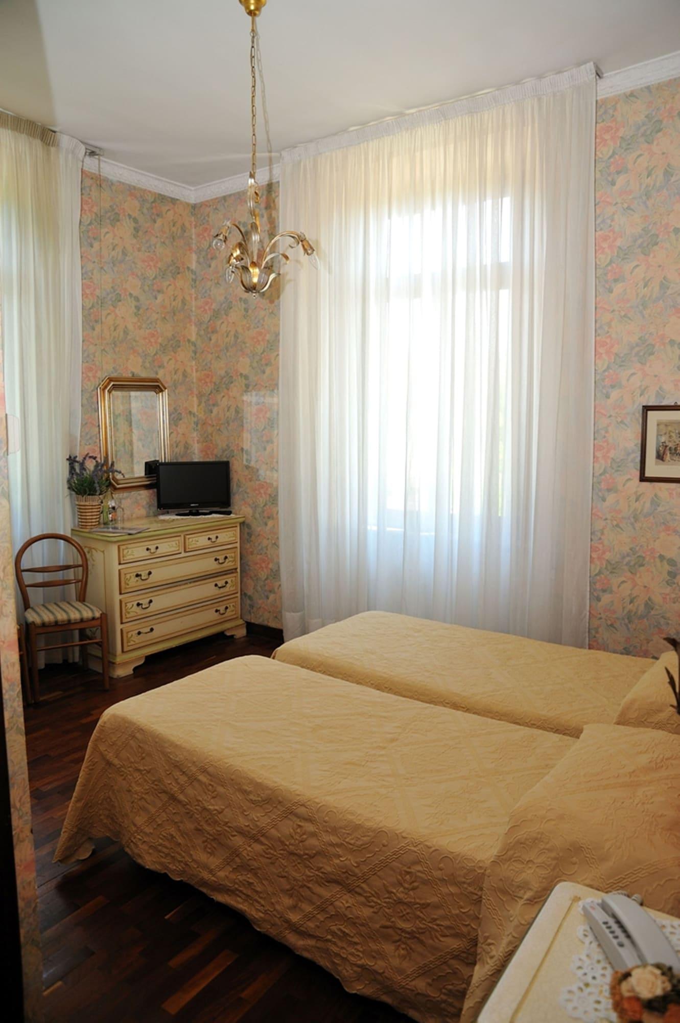 Hotel Savona Montecatini-Terme Esterno foto