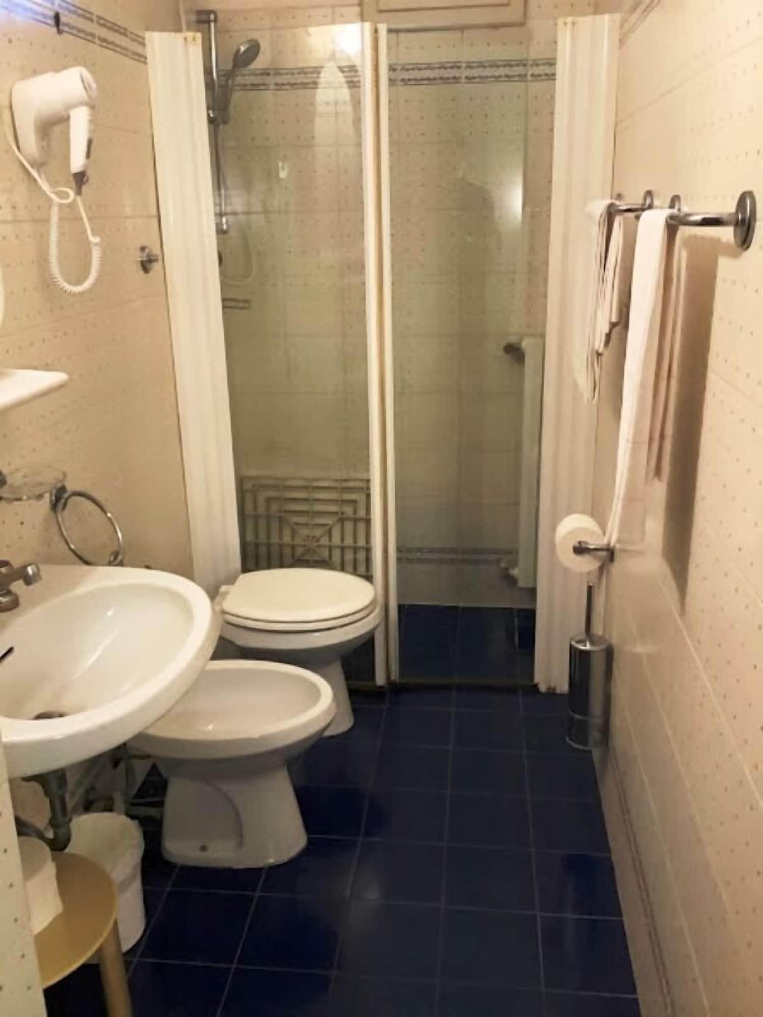 Hotel Savona Montecatini-Terme Esterno foto